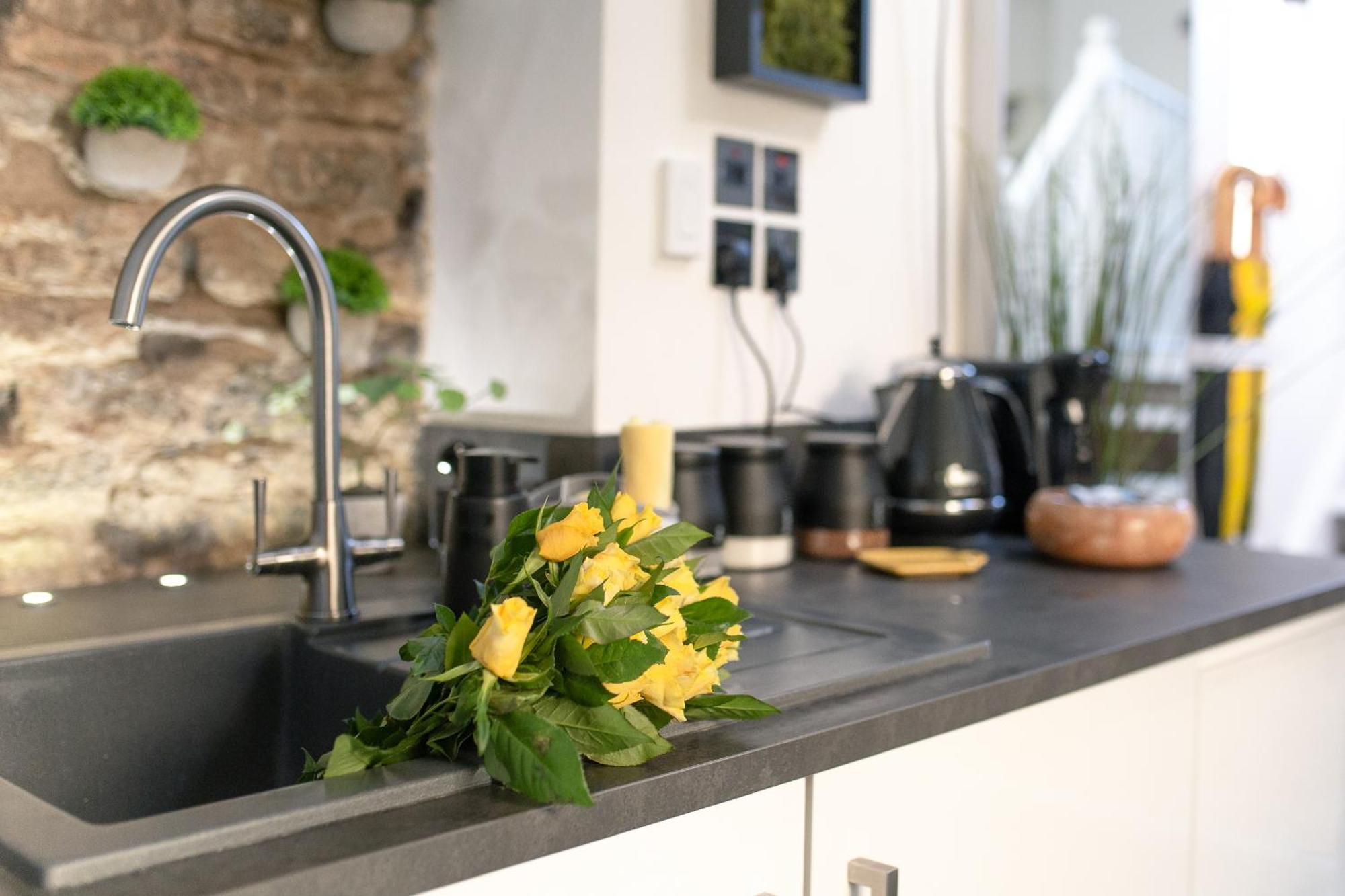 Luxury Bumblebee Cottage Frome Longleat Aqua Sana Bath Dog Freendly Luaran gambar